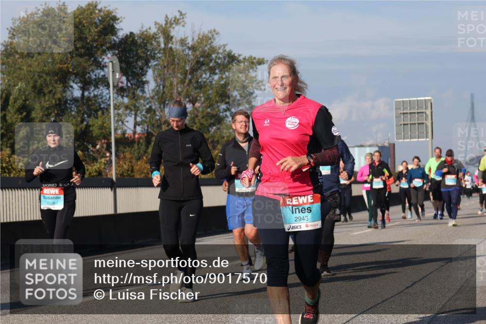 03.10.2025 - Köhlbrandbrückenlauf Luisa Fischer http://msf.ph/oto/9017570 03.10.2025 11:04:16 Position 3 2076, 2943 meine-sportfotos.de