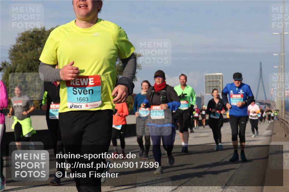 03.10.2025 - Köhlbrandbrückenlauf Luisa Fischer http://msf.ph/oto/9017599 03.10.2025 11:04:25 Position 3 1663 meine-sportfotos.de