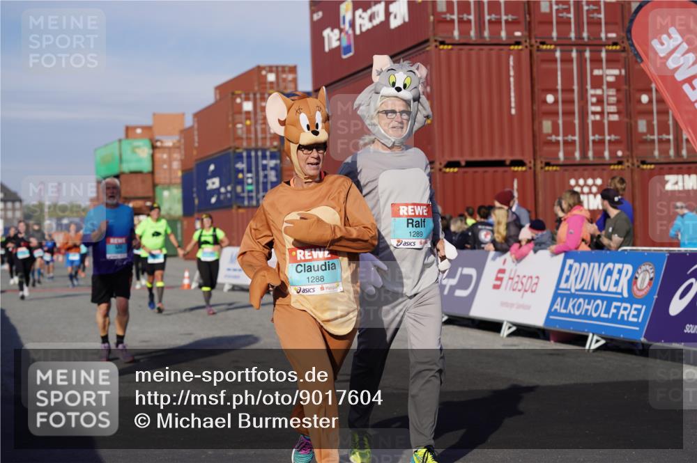03.10.2025 - Köhlbrandbrückenlauf Michael Burmester http://msf.ph/oto/9017604 03.10.2025 10:17:01 Ziel 1288, 1289, 1548, 1549, 1807, 1809, 1956, 2038, 2089, 2965 meine-sportfotos.de