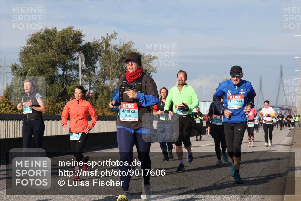 03.10.2025 - Köhlbrandbrückenlauf Luisa Fischer http://msf.ph/oto/9017606 03.10.2025 11:04:26 Position 3 2918, 2415, 3509 meine-sportfotos.de