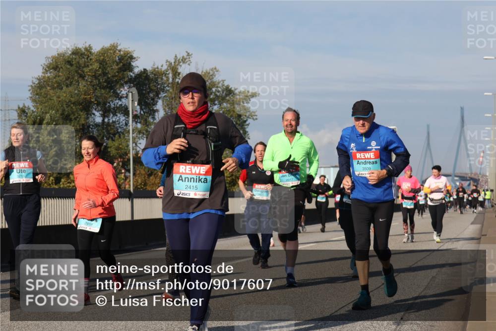 03.10.2025 - Köhlbrandbrückenlauf Luisa Fischer http://msf.ph/oto/9017607 03.10.2025 11:04:26 Position 3 3215, 2918, 2415, 2917, 3509 meine-sportfotos.de