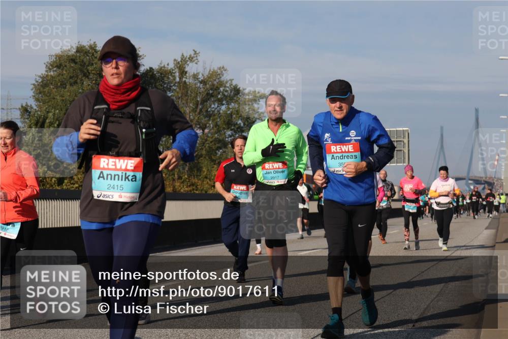 03.10.2025 - Köhlbrandbrückenlauf Luisa Fischer http://msf.ph/oto/9017611 03.10.2025 11:04:27 Position 3 2918, 2917, 350, 2415 meine-sportfotos.de