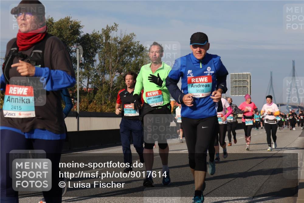 03.10.2025 - Köhlbrandbrückenlauf Luisa Fischer http://msf.ph/oto/9017614 03.10.2025 11:04:27 Position 3 2415, 2917, 3509, 3407 meine-sportfotos.de