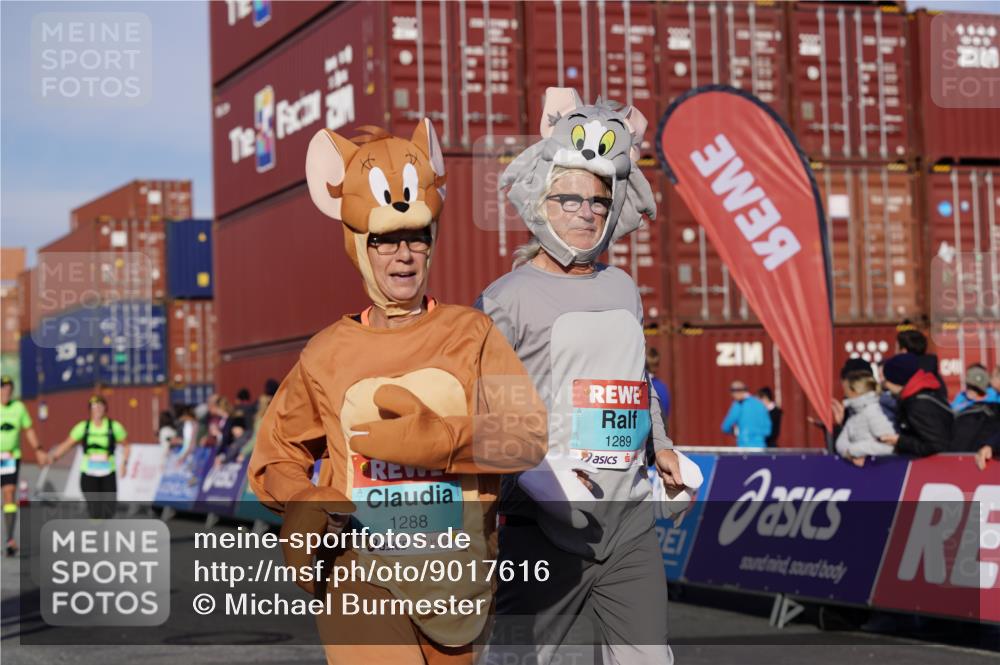 03.10.2025 - Köhlbrandbrückenlauf Michael Burmester http://msf.ph/oto/9017616 03.10.2025 10:17:02 Ziel 1288, 1289, 1548, 1549, 1807, 1809, 1956, 2089, 2965, 3765 meine-sportfotos.de