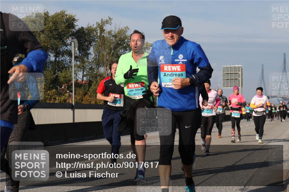 03.10.2025 - Köhlbrandbrückenlauf Luisa Fischer http://msf.ph/oto/9017617 03.10.2025 11:04:27 Position 3 35, 2917, 2024, 820 meine-sportfotos.de