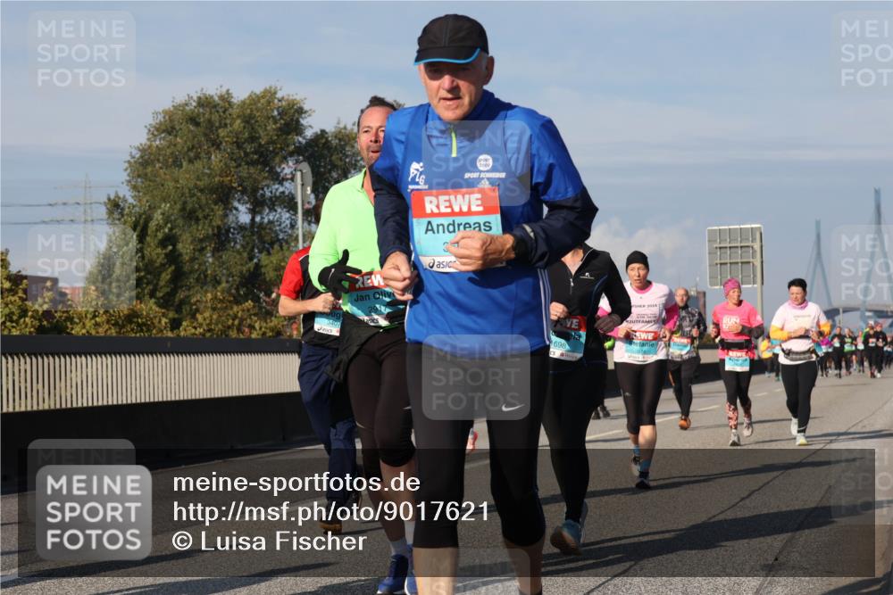 03.10.2025 - Köhlbrandbrückenlauf Luisa Fischer http://msf.ph/oto/9017621 03.10.2025 11:04:28 Position 3 3407, 2917, 2024, 698, 357 meine-sportfotos.de