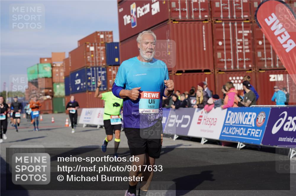 03.10.2025 - Köhlbrandbrückenlauf Michael Burmester http://msf.ph/oto/9017633 03.10.2025 10:17:04 Ziel 1031, 1288, 1289, 1807, 1809, 1956, 2089, 3281, 3557, 3765 meine-sportfotos.de