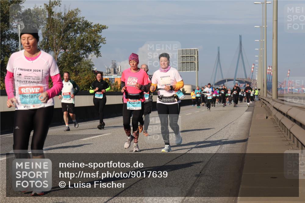 03.10.2025 - Köhlbrandbrückenlauf Luisa Fischer http://msf.ph/oto/9017639 03.10.2025 11:04:31 Position 3 2024, 16, 760, 3574, 1804 meine-sportfotos.de
