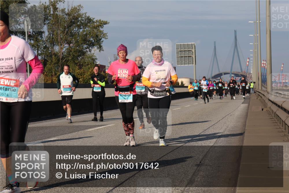 03.10.2025 - Köhlbrandbrückenlauf Luisa Fischer http://msf.ph/oto/9017642 03.10.2025 11:04:31 Position 3 2024, 760, 3574, 1804 meine-sportfotos.de