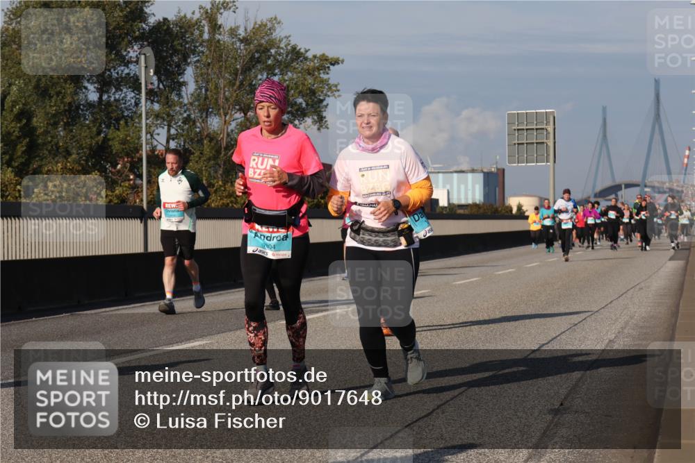 03.10.2025 - Köhlbrandbrückenlauf Luisa Fischer http://msf.ph/oto/9017648 03.10.2025 11:04:32 Position 3 7804 meine-sportfotos.de