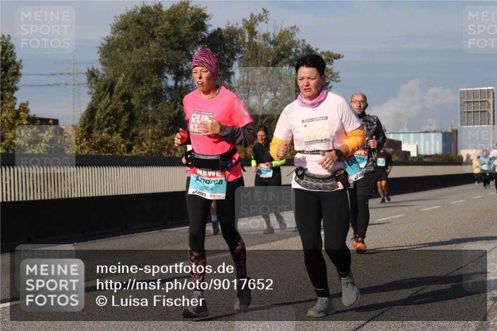 03.10.2025 - Köhlbrandbrückenlauf Luisa Fischer http://msf.ph/oto/9017652 03.10.2025 11:04:33 Position 3 7804 meine-sportfotos.de