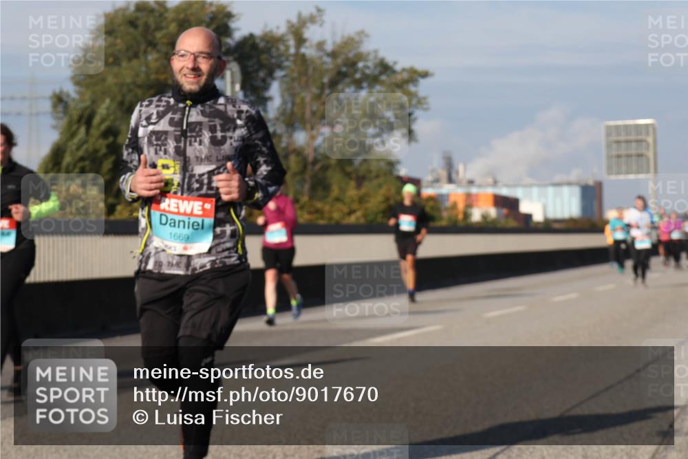 03.10.2025 - Köhlbrandbrückenlauf Luisa Fischer http://msf.ph/oto/9017670 03.10.2025 11:04:36 Position 3 1669 meine-sportfotos.de