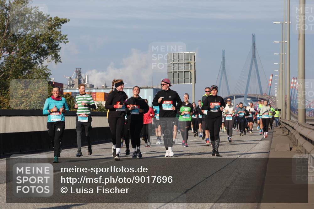 03.10.2025 - Köhlbrandbrückenlauf Luisa Fischer http://msf.ph/oto/9017696 03.10.2025 11:04:46 Position 3 55 meine-sportfotos.de