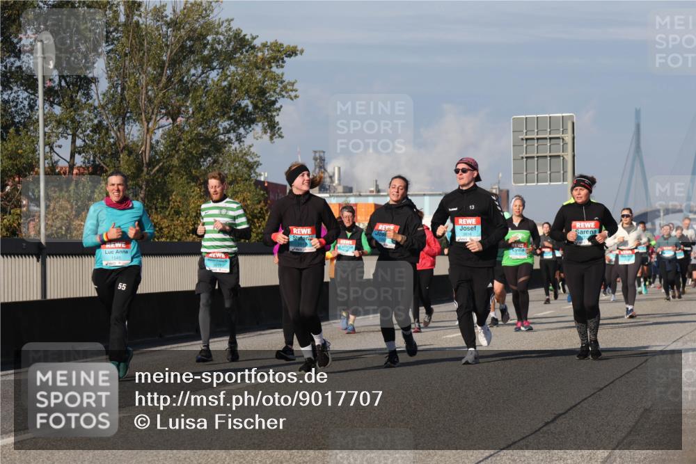 03.10.2025 - Köhlbrandbrückenlauf Luisa Fischer http://msf.ph/oto/9017707 03.10.2025 11:04:48 Position 3 55 meine-sportfotos.de