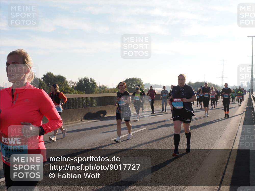 03.10.2025 - Köhlbrandbrückenlauf Fabian Wolf http://msf.ph/oto/9017727 03.10.2025 09:27:03 Position 3 3225, 2501 meine-sportfotos.de
