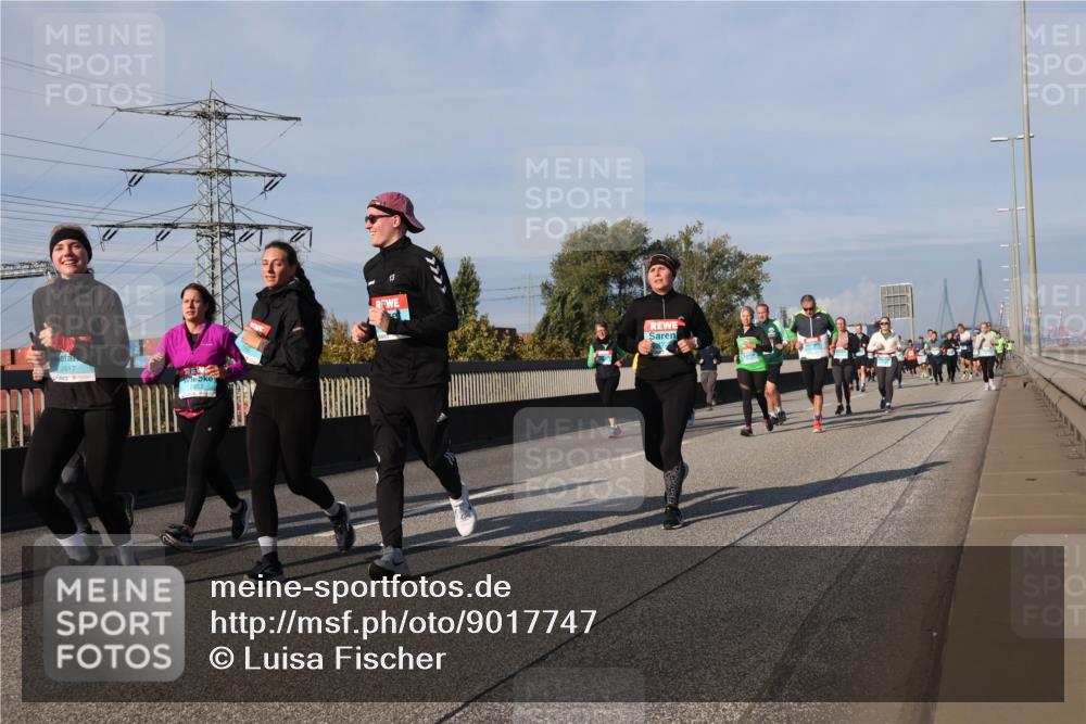 03.10.2025 - Köhlbrandbrückenlauf Luisa Fischer http://msf.ph/oto/9017747 03.10.2025 11:04:55 Position 3 2617 meine-sportfotos.de