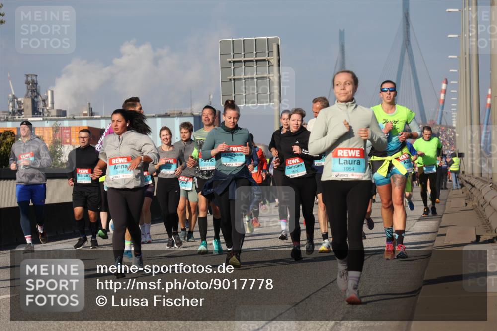 03.10.2025 - Köhlbrandbrückenlauf Luisa Fischer http://msf.ph/oto/9017778 03.10.2025 11:05:00 Position 3 2456, 2512, 2099, 2622, 1954 meine-sportfotos.de