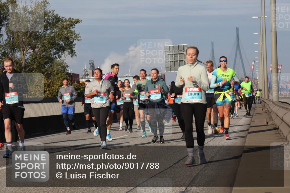03.10.2025 - Köhlbrandbrückenlauf Luisa Fischer http://msf.ph/oto/9017788 03.10.2025 11:05:02 Position 3 2016, 2456, 2099, 1954 meine-sportfotos.de