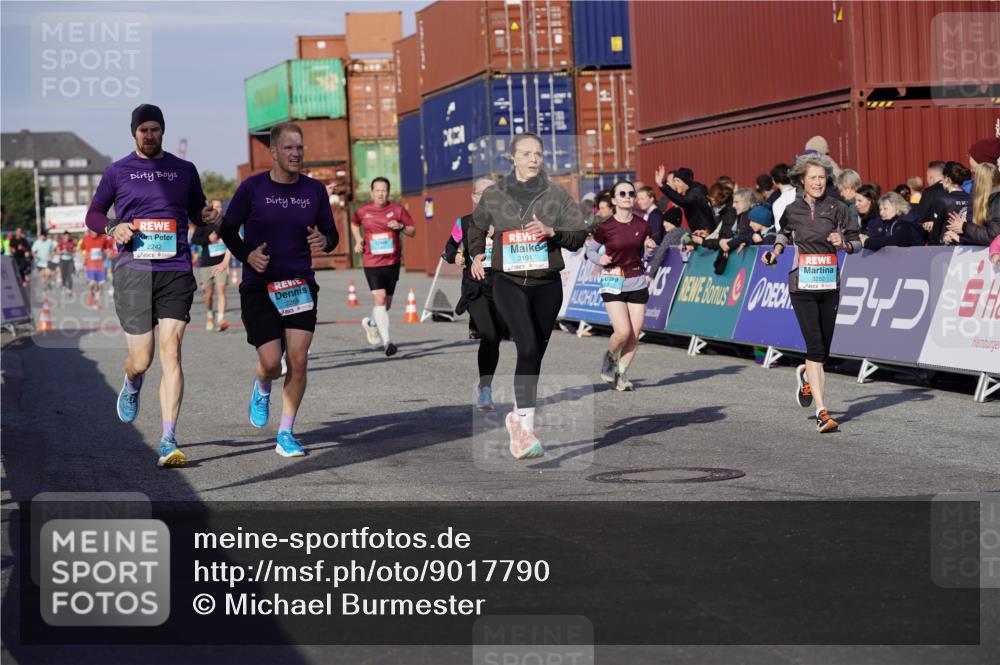03.10.2025 - Köhlbrandbrückenlauf Michael Burmester http://msf.ph/oto/9017790 03.10.2025 10:17:19 Ziel 1283, 1481, 1573, 1794, 1835, 1850, 1883, 2242, 2269, 2577, 2789, 3191, 3252, 3265, 3642 meine-sportfotos.de