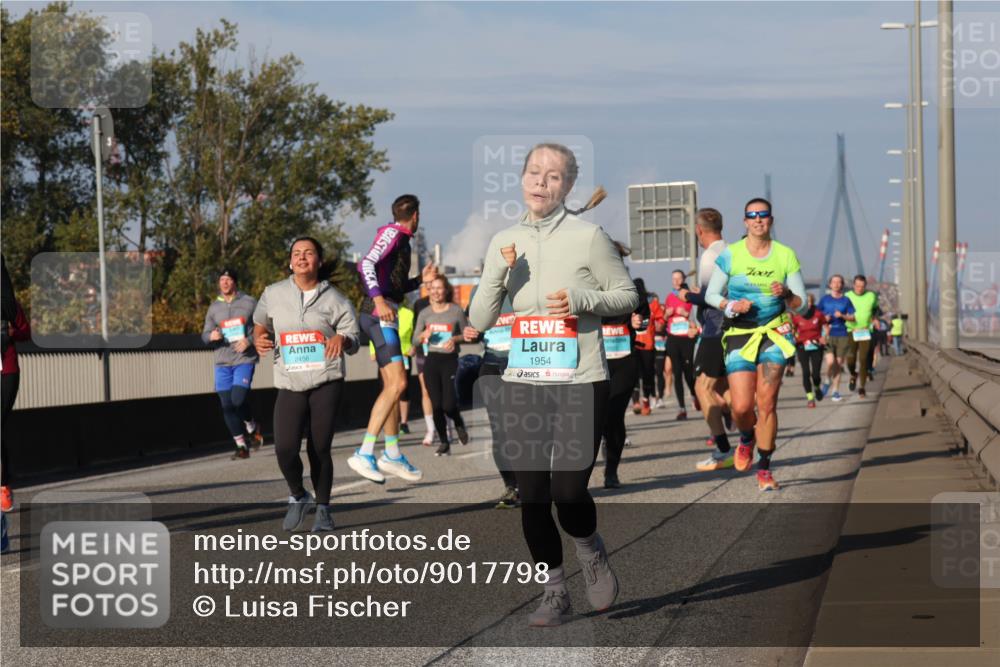 03.10.2025 - Köhlbrandbrückenlauf Luisa Fischer http://msf.ph/oto/9017798 03.10.2025 11:05:03 Position 3 2456, 1954 meine-sportfotos.de