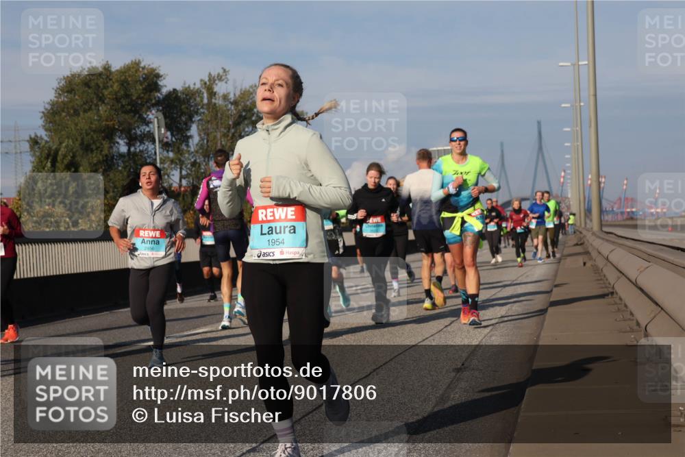 03.10.2025 - Köhlbrandbrückenlauf Luisa Fischer http://msf.ph/oto/9017806 03.10.2025 11:05:05 Position 3 2456, 1954 meine-sportfotos.de