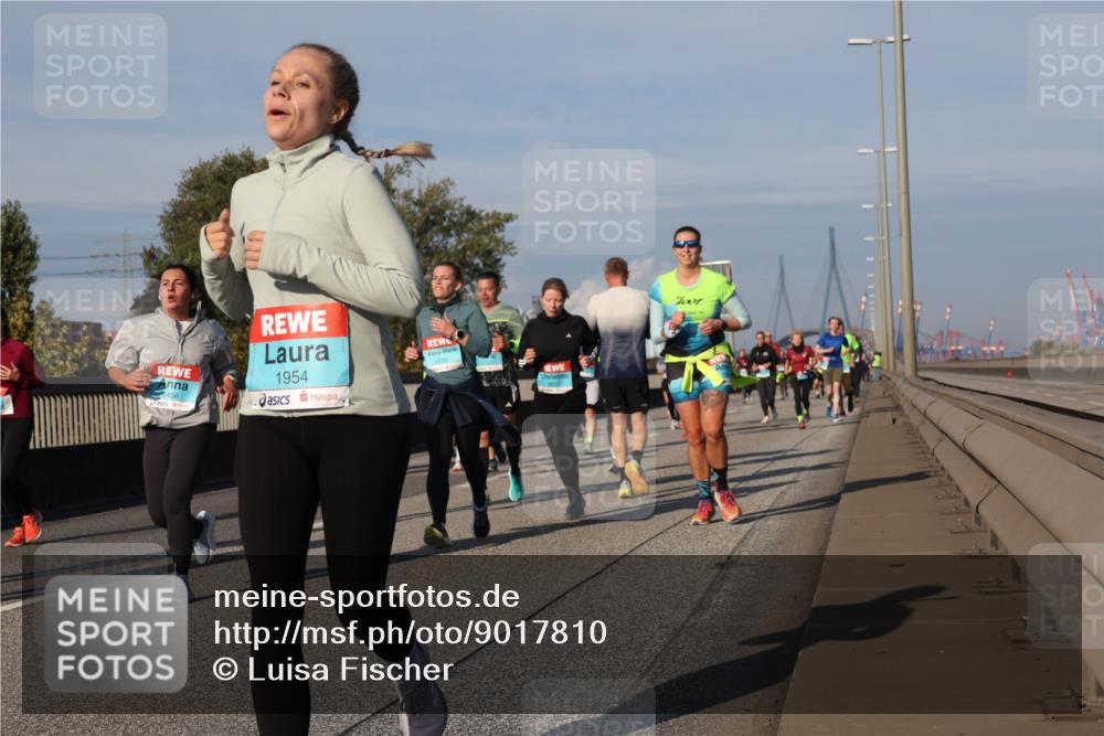 03.10.2025 - Köhlbrandbrückenlauf Luisa Fischer http://msf.ph/oto/9017810 03.10.2025 11:05:05 Position 3 1954, 7001 meine-sportfotos.de