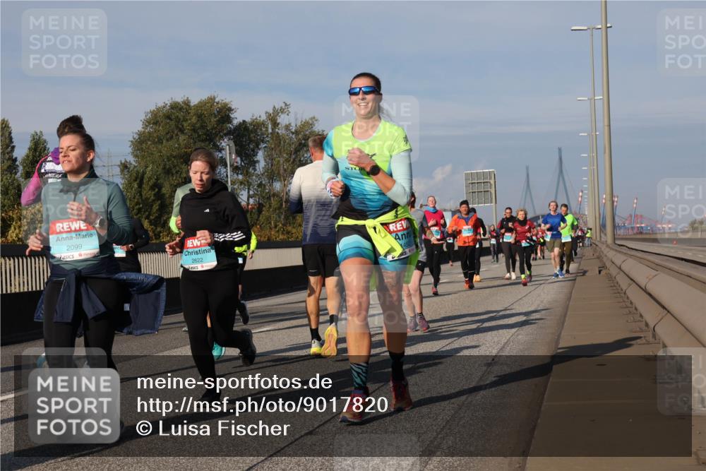 03.10.2025 - Köhlbrandbrückenlauf Luisa Fischer http://msf.ph/oto/9017820 03.10.2025 11:05:07 Position 3 2099, 2622, 452 meine-sportfotos.de
