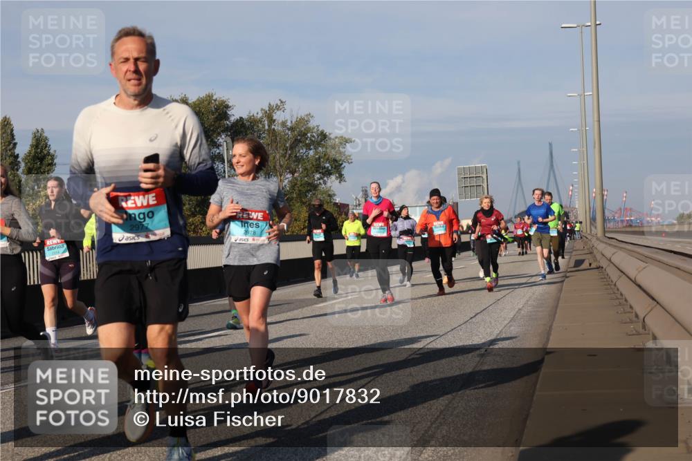03.10.2025 - Köhlbrandbrückenlauf Luisa Fischer http://msf.ph/oto/9017832 03.10.2025 11:05:09 Position 3 2314, 5, 2977, 2978 meine-sportfotos.de