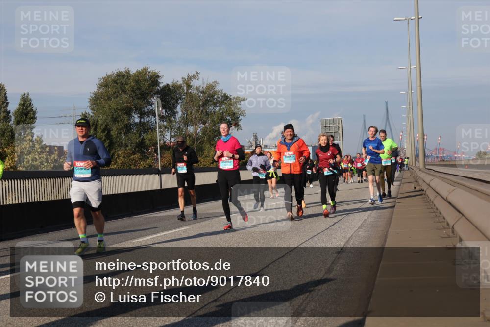 03.10.2025 - Köhlbrandbrückenlauf Luisa Fischer http://msf.ph/oto/9017840 03.10.2025 11:05:11 Position 3 2053 meine-sportfotos.de