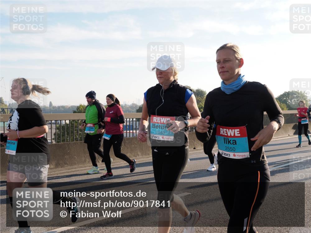 03.10.2025 - Köhlbrandbrückenlauf Fabian Wolf http://msf.ph/oto/9017841 03.10.2025 09:27:09 Position 3 370, 2553, 2550 meine-sportfotos.de
