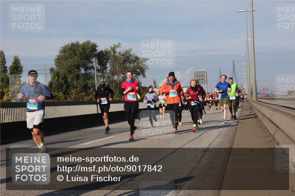03.10.2025 - Köhlbrandbrückenlauf Luisa Fischer http://msf.ph/oto/9017842 03.10.2025 11:05:11 Position 3 2053 meine-sportfotos.de