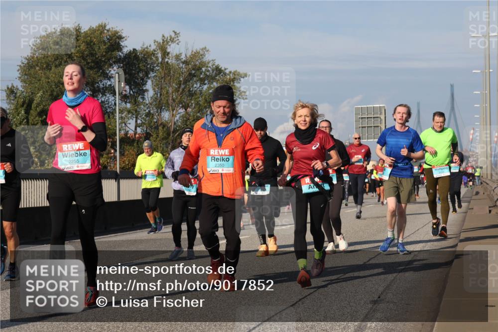 03.10.2025 - Köhlbrandbrückenlauf Luisa Fischer http://msf.ph/oto/9017852 03.10.2025 11:05:13 Position 3 2255, 2350, 3109 meine-sportfotos.de