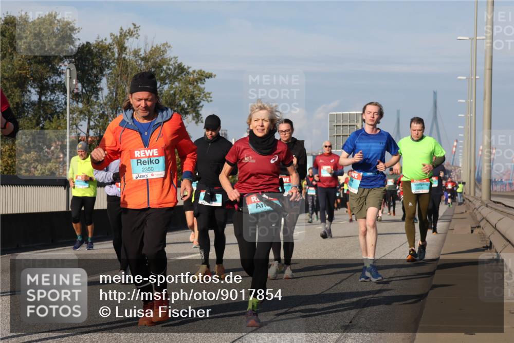 03.10.2025 - Köhlbrandbrückenlauf Luisa Fischer http://msf.ph/oto/9017854 03.10.2025 11:05:13 Position 3 2350, 3109 meine-sportfotos.de