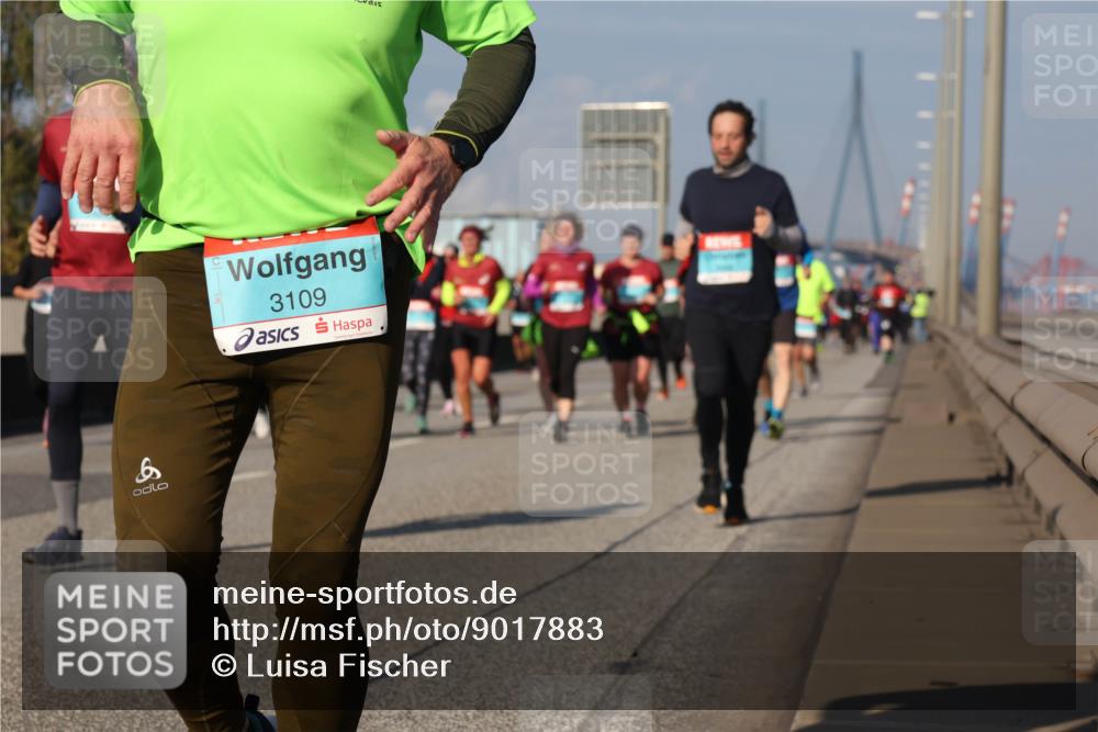 03.10.2025 - Köhlbrandbrückenlauf Luisa Fischer http://msf.ph/oto/9017883 03.10.2025 11:05:18 Position 3 8, 3109 meine-sportfotos.de