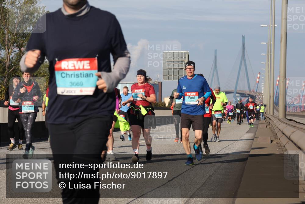 03.10.2025 - Köhlbrandbrückenlauf Luisa Fischer http://msf.ph/oto/9017897 03.10.2025 11:05:22 Position 3 2188, 3669, 3259 meine-sportfotos.de