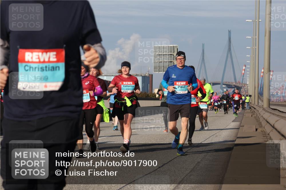 03.10.2025 - Köhlbrandbrückenlauf Luisa Fischer http://msf.ph/oto/9017900 03.10.2025 11:05:22 Position 3 3669, 43, 2154, 3259 meine-sportfotos.de