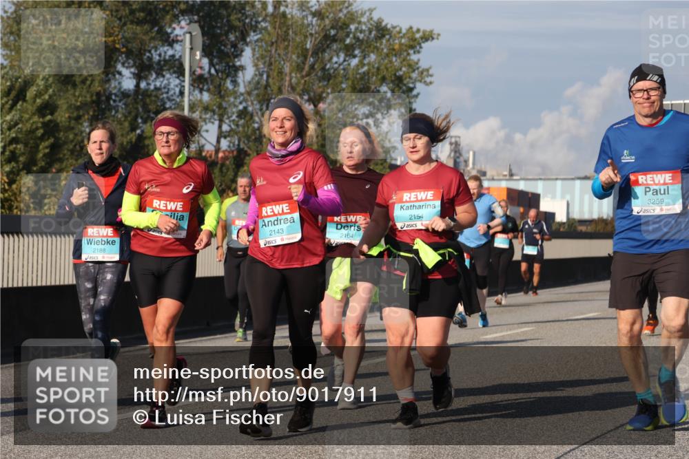 03.10.2025 - Köhlbrandbrückenlauf Luisa Fischer http://msf.ph/oto/9017911 03.10.2025 11:05:24 Position 3 2188, 2143, 2164, 2154, 3259 meine-sportfotos.de
