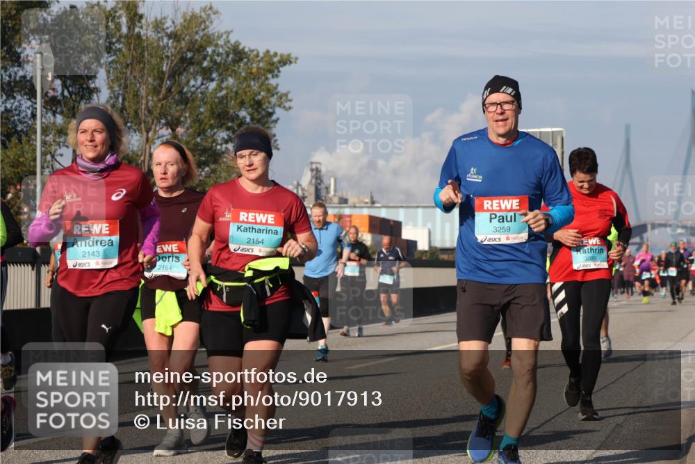 03.10.2025 - Köhlbrandbrückenlauf Luisa Fischer http://msf.ph/oto/9017913 03.10.2025 11:05:24 Position 3 2143, 2164, 2154, 3259, 3029 meine-sportfotos.de