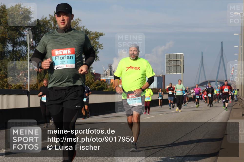 03.10.2025 - Köhlbrandbrückenlauf Luisa Fischer http://msf.ph/oto/9017950 03.10.2025 11:05:30 Position 3 2210, 2740 meine-sportfotos.de