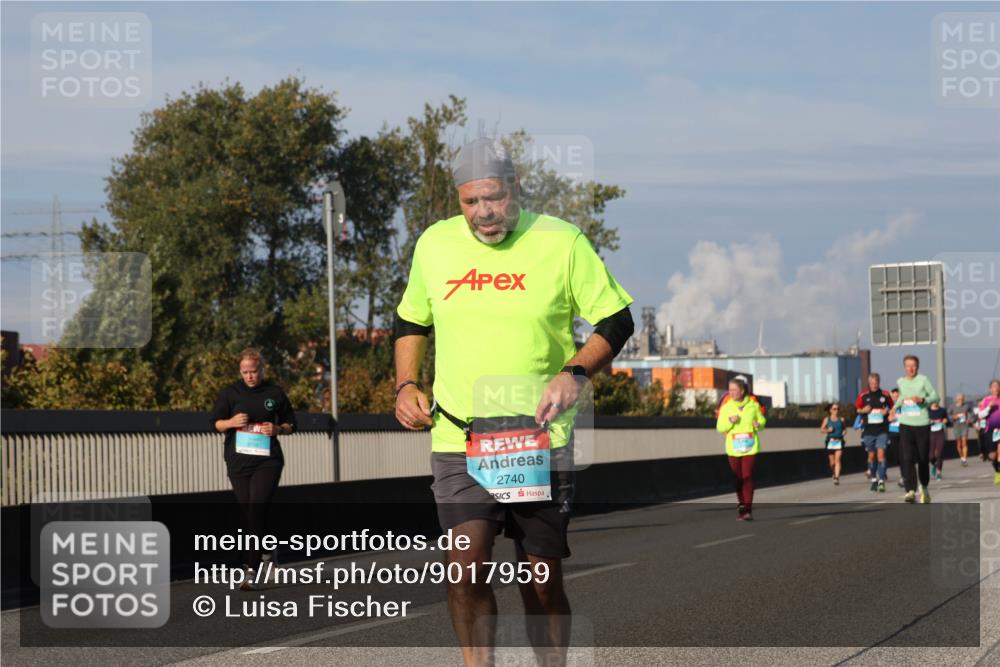03.10.2025 - Köhlbrandbrückenlauf Luisa Fischer http://msf.ph/oto/9017959 03.10.2025 11:05:32 Position 3 2740 meine-sportfotos.de