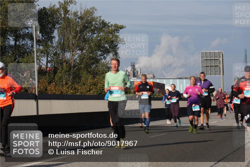03.10.2025 - Köhlbrandbrückenlauf Luisa Fischer http://msf.ph/oto/9017967 03.10.2025 11:05:40 Position 3  meine-sportfotos.de