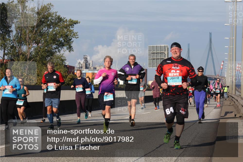 03.10.2025 - Köhlbrandbrückenlauf Luisa Fischer http://msf.ph/oto/9017982 03.10.2025 11:05:43 Position 3 3405, 3562, 3713, 64 meine-sportfotos.de