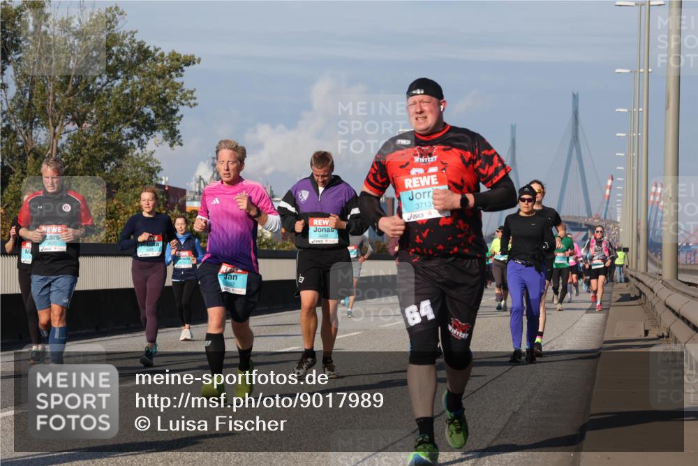 03.10.2025 - Köhlbrandbrückenlauf Luisa Fischer http://msf.ph/oto/9017989 03.10.2025 11:05:44 Position 3 3405, 3562, 3430, 3713, 64 meine-sportfotos.de