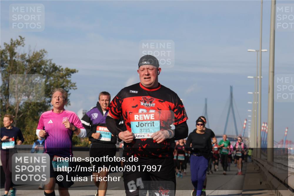 03.10.2025 - Köhlbrandbrückenlauf Luisa Fischer http://msf.ph/oto/9017997 03.10.2025 11:05:45 Position 3 3562, 430, 3713, 64 meine-sportfotos.de