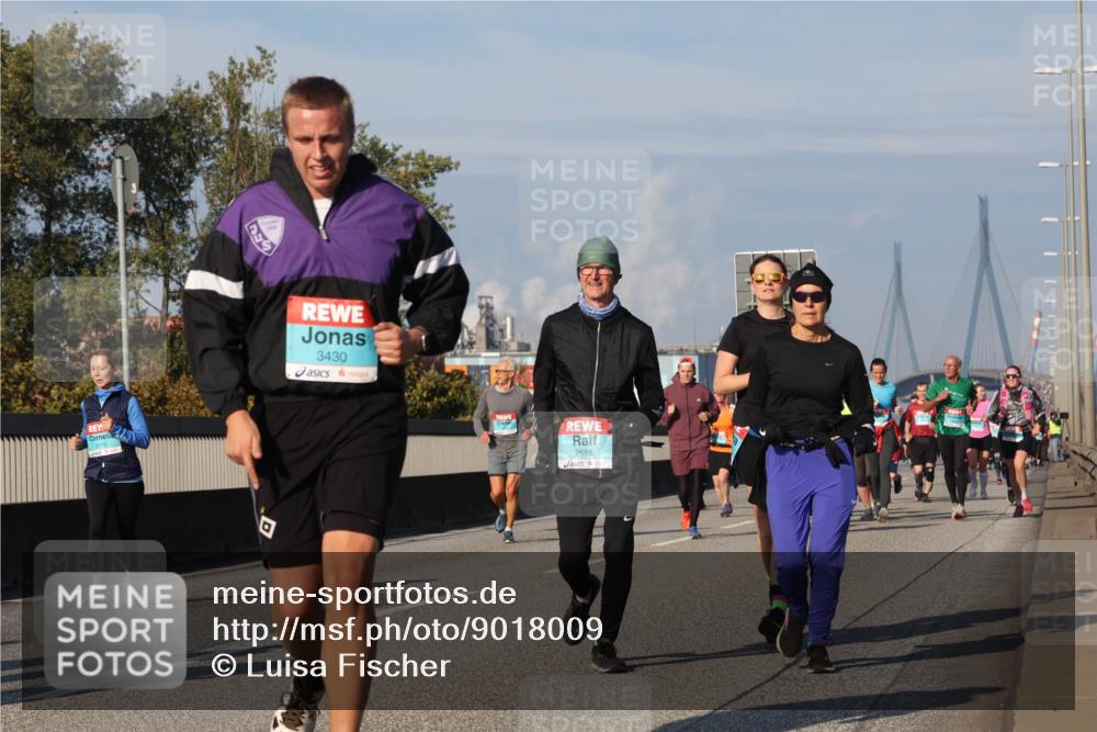 03.10.2025 - Köhlbrandbrückenlauf Luisa Fischer http://msf.ph/oto/9018009 03.10.2025 11:05:47 Position 3 3430, 2683 meine-sportfotos.de