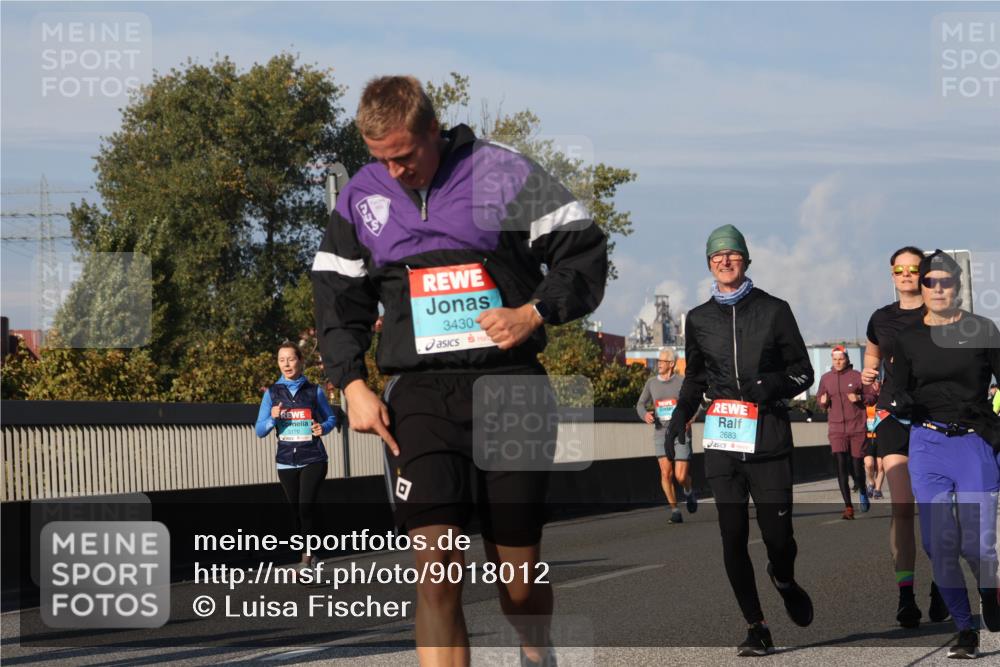 03.10.2025 - Köhlbrandbrückenlauf Luisa Fischer http://msf.ph/oto/9018012 03.10.2025 11:05:48 Position 3 3430, 2683 meine-sportfotos.de