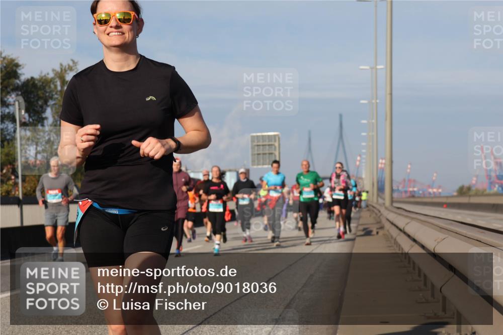 03.10.2025 - Köhlbrandbrückenlauf Luisa Fischer http://msf.ph/oto/9018036 03.10.2025 11:05:52 Position 3  meine-sportfotos.de
