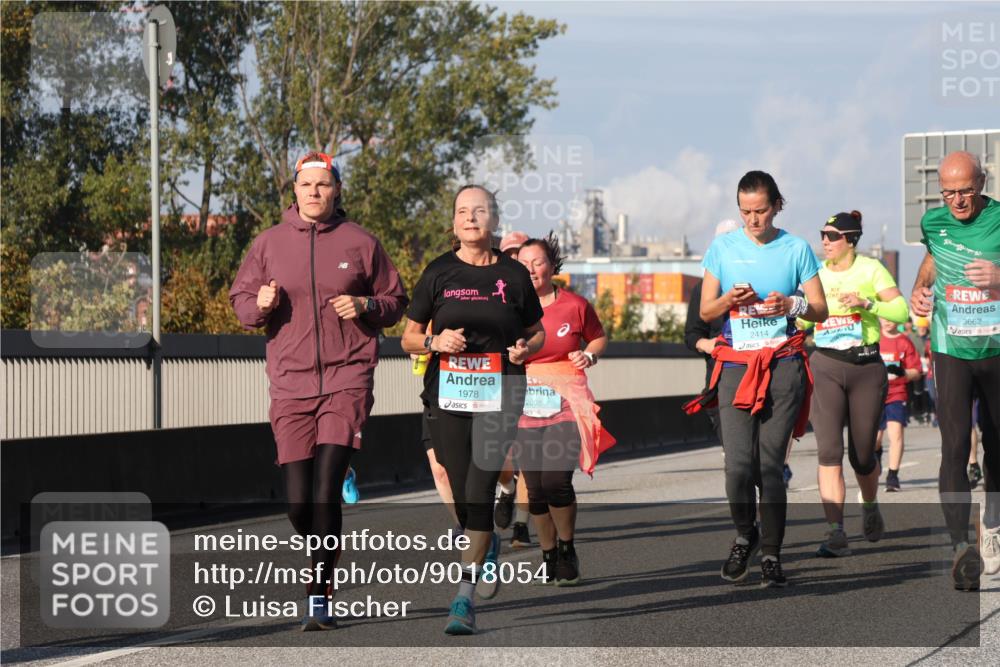 03.10.2025 - Köhlbrandbrückenlauf Luisa Fischer http://msf.ph/oto/9018054 03.10.2025 11:05:55 Position 3 1978, 2008, 2414, 3662 meine-sportfotos.de