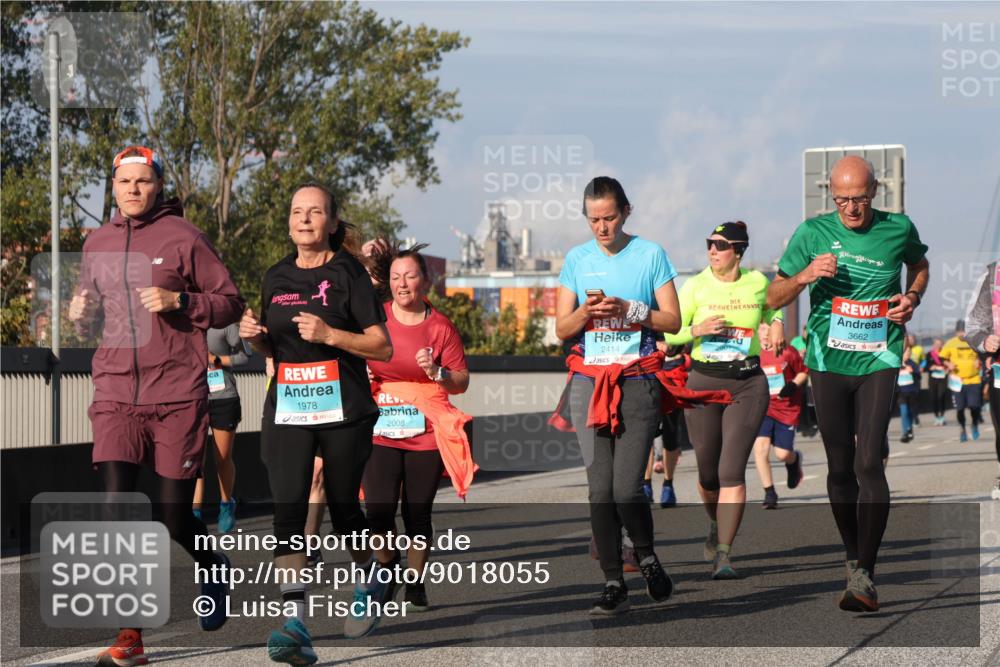 03.10.2025 - Köhlbrandbrückenlauf Luisa Fischer http://msf.ph/oto/9018055 03.10.2025 11:05:55 Position 3 1978, 2008, 2414, 3662 meine-sportfotos.de