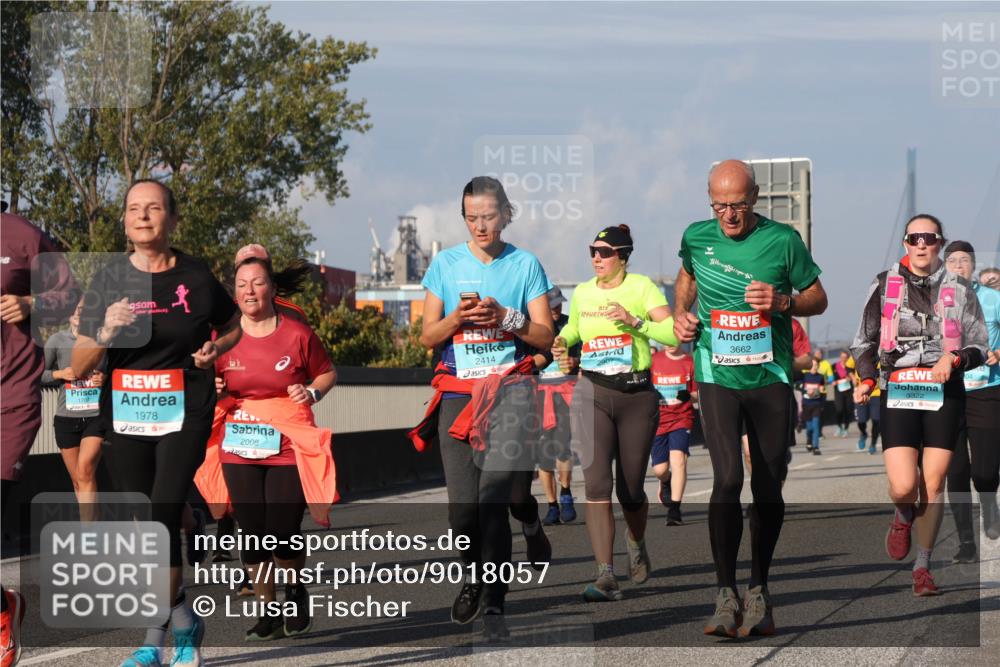 03.10.2025 - Köhlbrandbrückenlauf Luisa Fischer http://msf.ph/oto/9018057 03.10.2025 11:05:55 Position 3 1978, 2008, 2414, 2907, 3662, 3322 meine-sportfotos.de